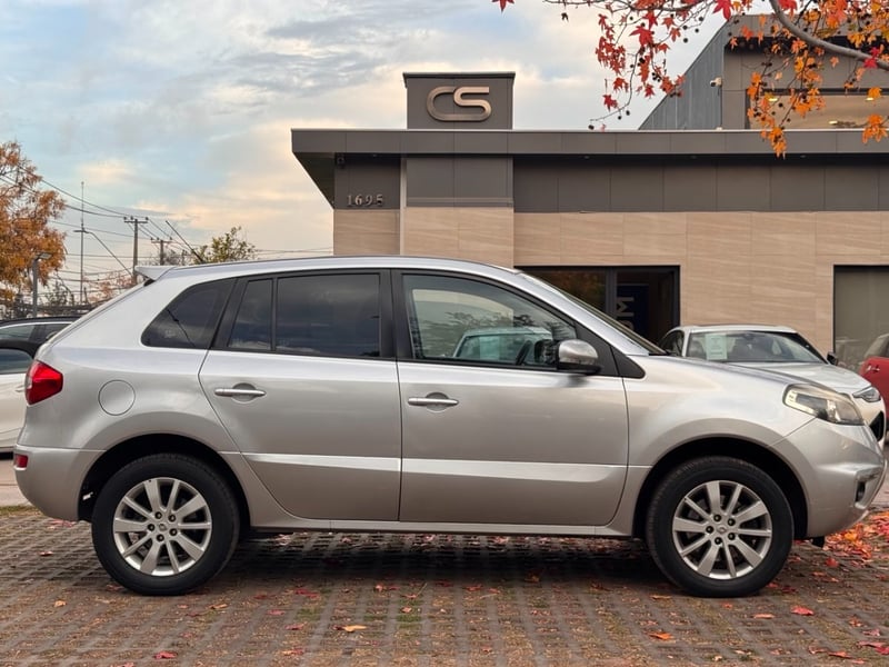 Renault KOLEOS EXPRESSION 2.0 AUT 2016 - Imagen 7 de 10