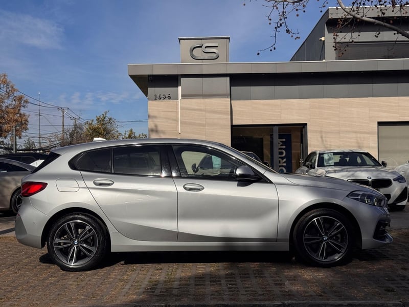 BMW 118I 1.5 AT 2021 - Imagen 6 de 10