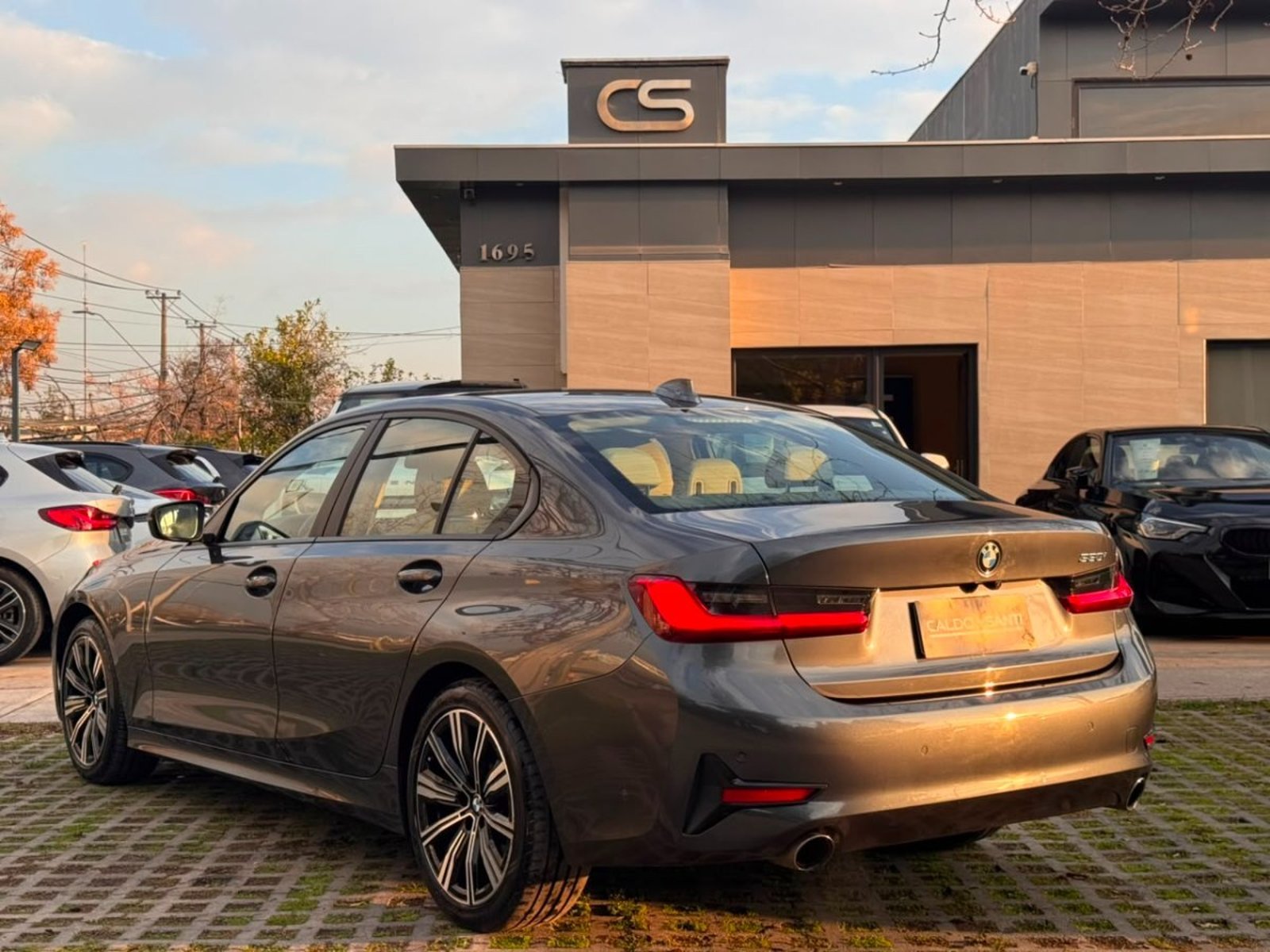 BMW 330I LIMITED 2.0 AUT 2021 - Imagen 3 de 10