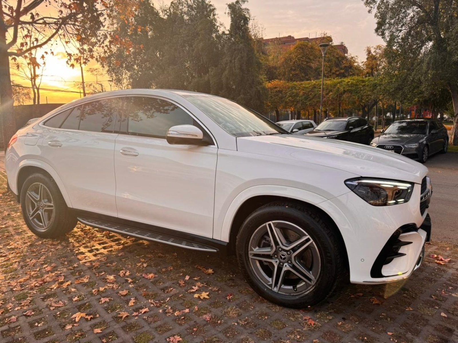 Mercedes-Benz GLE 300D 2.0 AT DIESEL 4MATIC COUPE 2024 - Foto 3 de 10