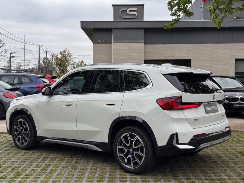 BMW X1 SDRIVE XLINE 1.5 AT 2023 - Imagen 7 de 10