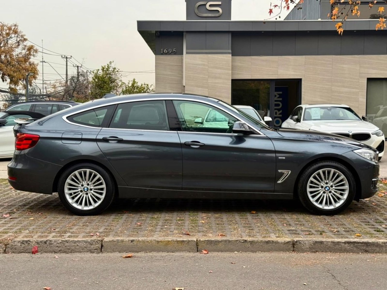 BMW 320I GT LUXURY 2.0 AT 2016 - Imagen 7 de 10