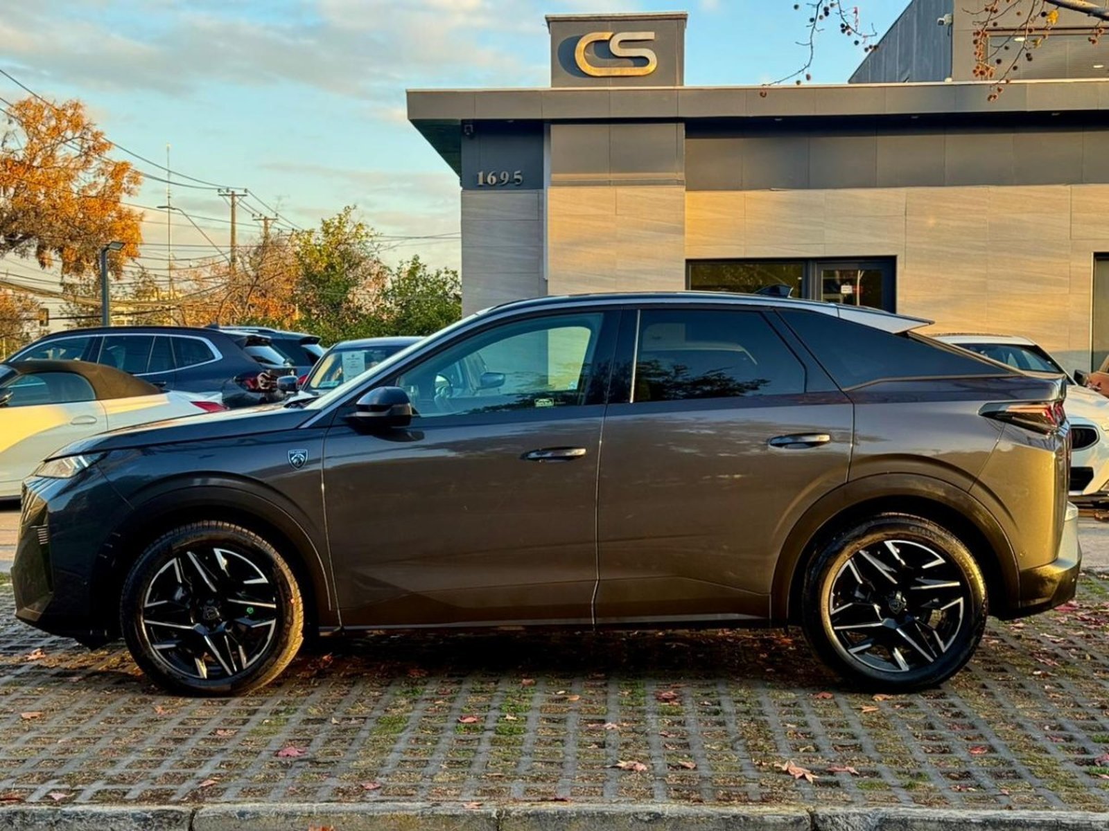 Peugeot 3008 GT HYRBID 1.2 AT 2025 - Foto 2 de 10