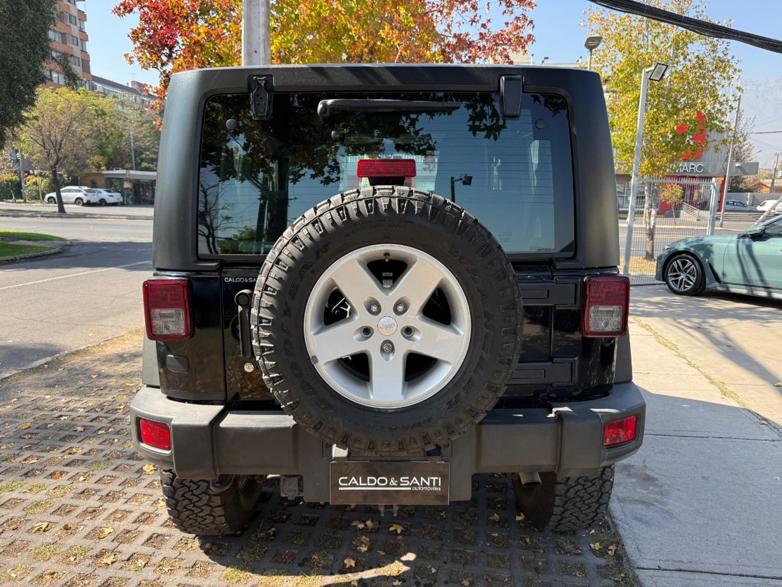 JEEP WRANGLER SPORT 3.6 AT 4X4 2PTAS 2017 - Imagen 6 de 10
