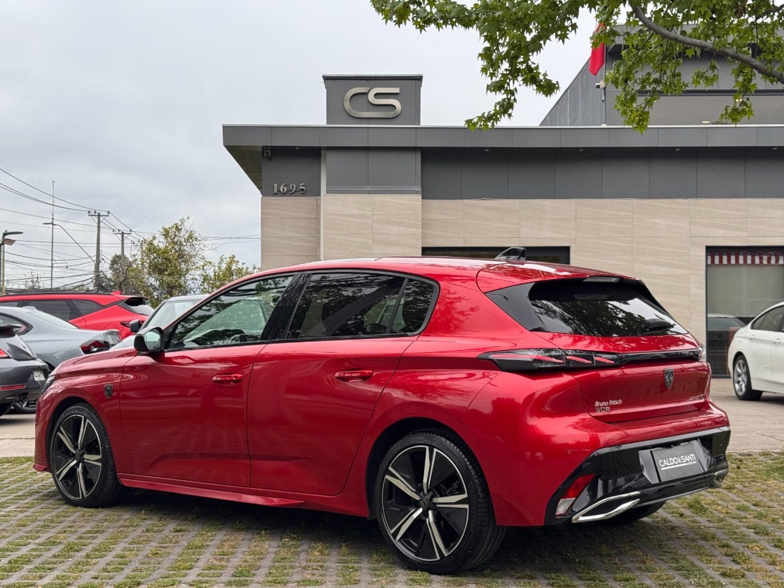 Peugeot 308 GT 1.2 AT 2025 - Foto 3 de 10