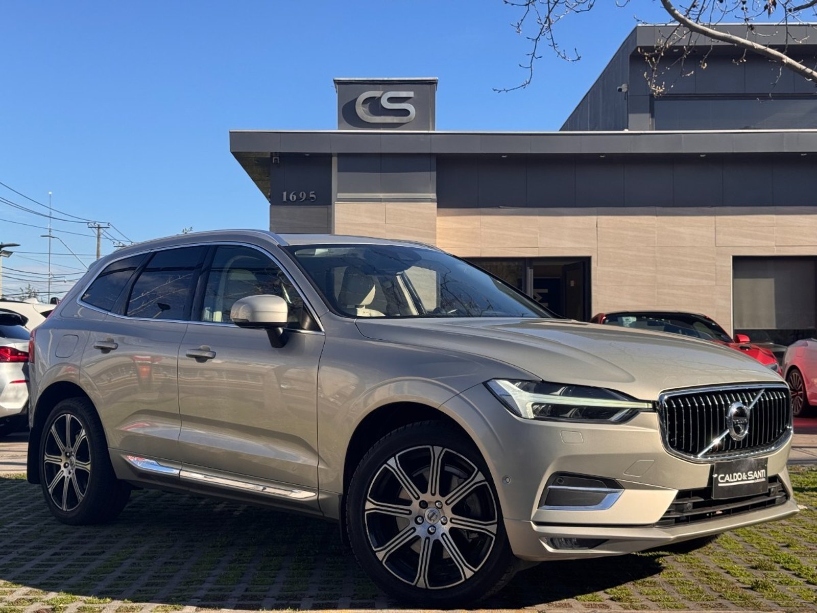 Volvo XC60 D5 INSCRIPTION 2.0 AT 2018 - Imagen 7 de 10