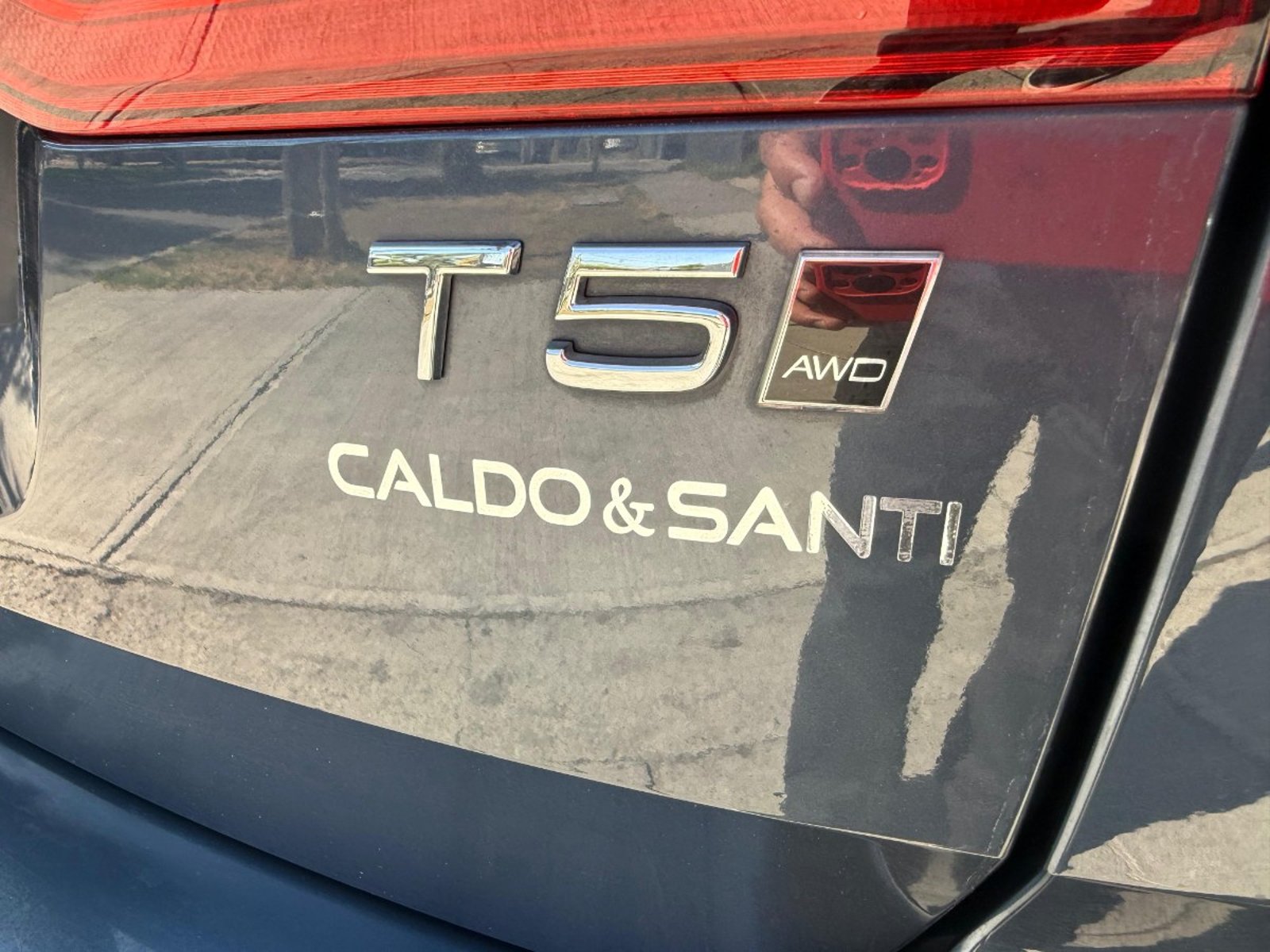 VOLVO XC60 MOMENTUM II T5 2.0 AT AWD 2021 - Imagen 9 de 10