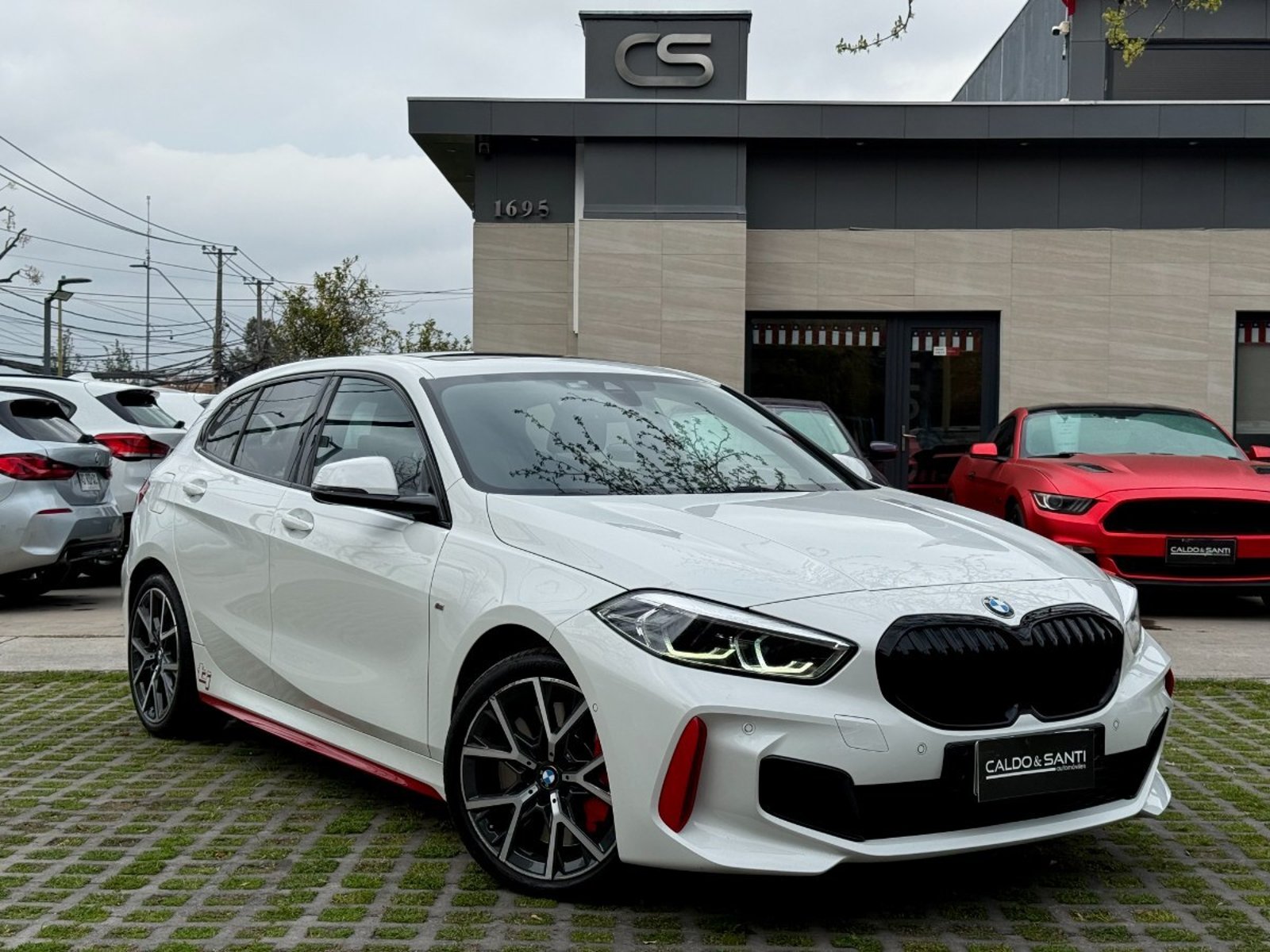 BMW 128 TI 2.0 AT 2024 - Imagen 3 de 10
