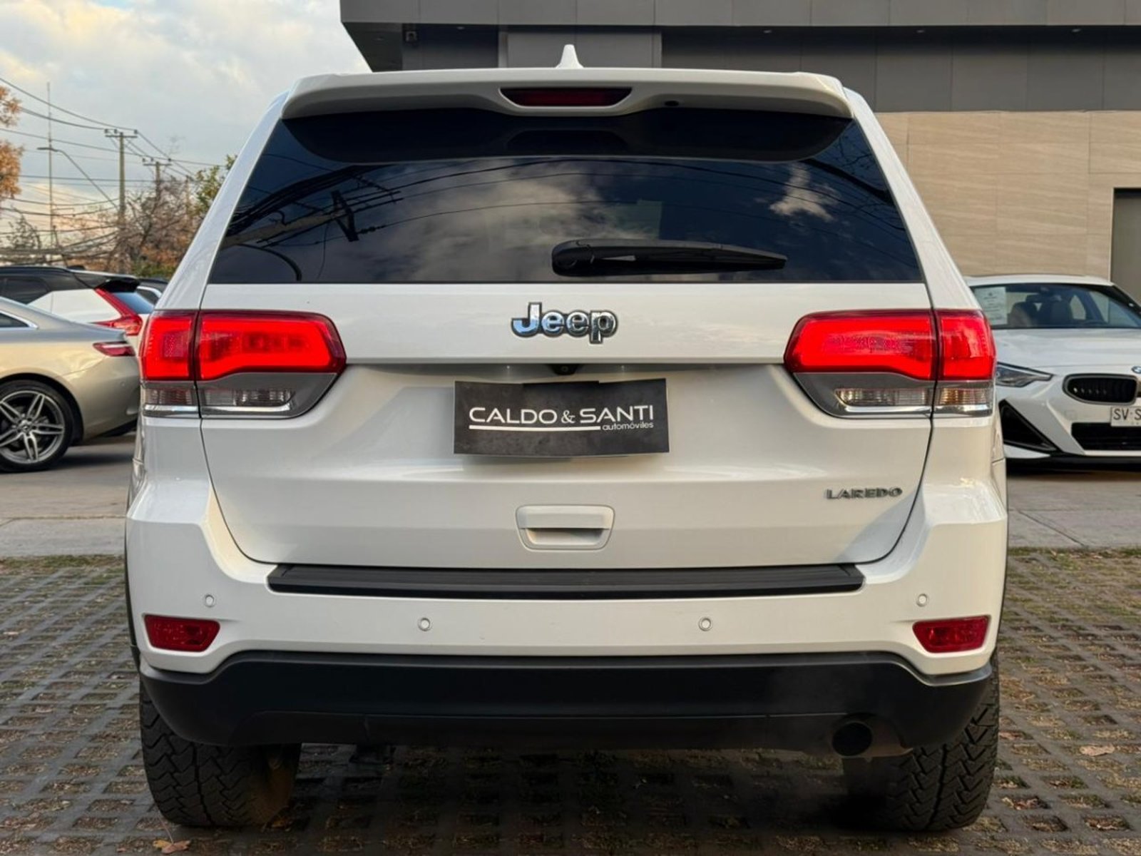Jeep GRAND CHEROKEE LAREDO 3.6 AT 4x2 2018 - Imagen 4 de 10