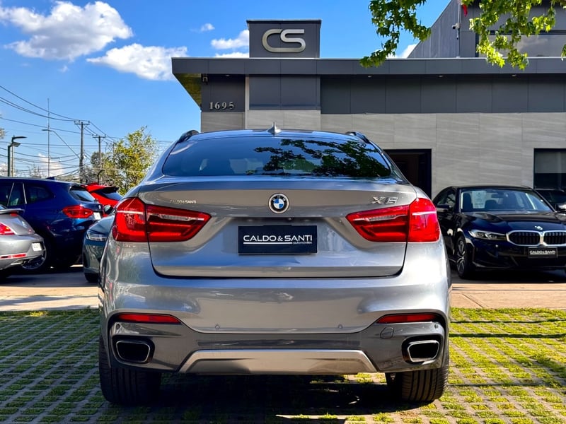 BMW X6 XDRIVE50I 4.4 AT 2016 - Imagen 6 de 10