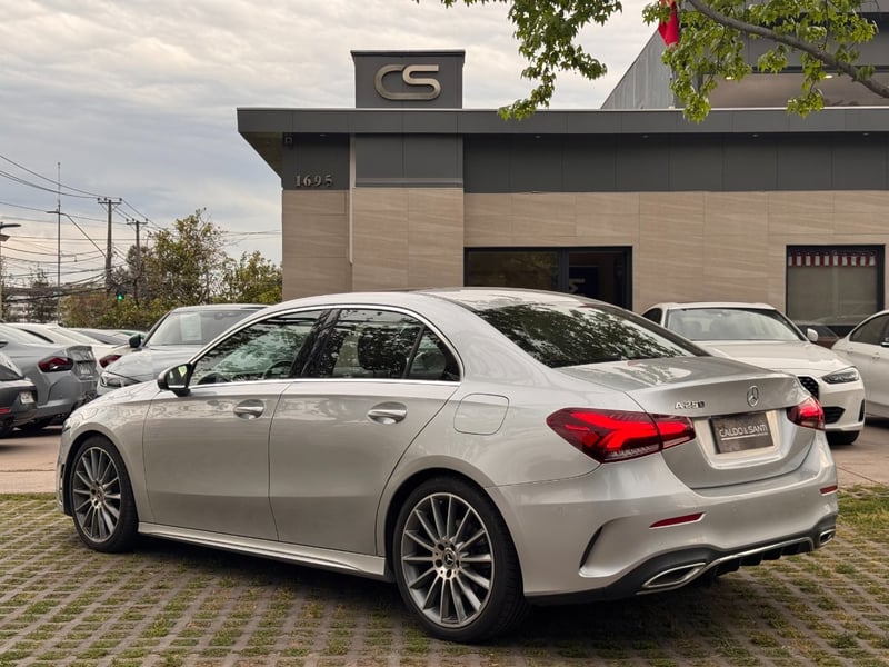 Mercedes-Benz A250 SEDAN 2.0 AT 2022 - Imagen 6 de 9