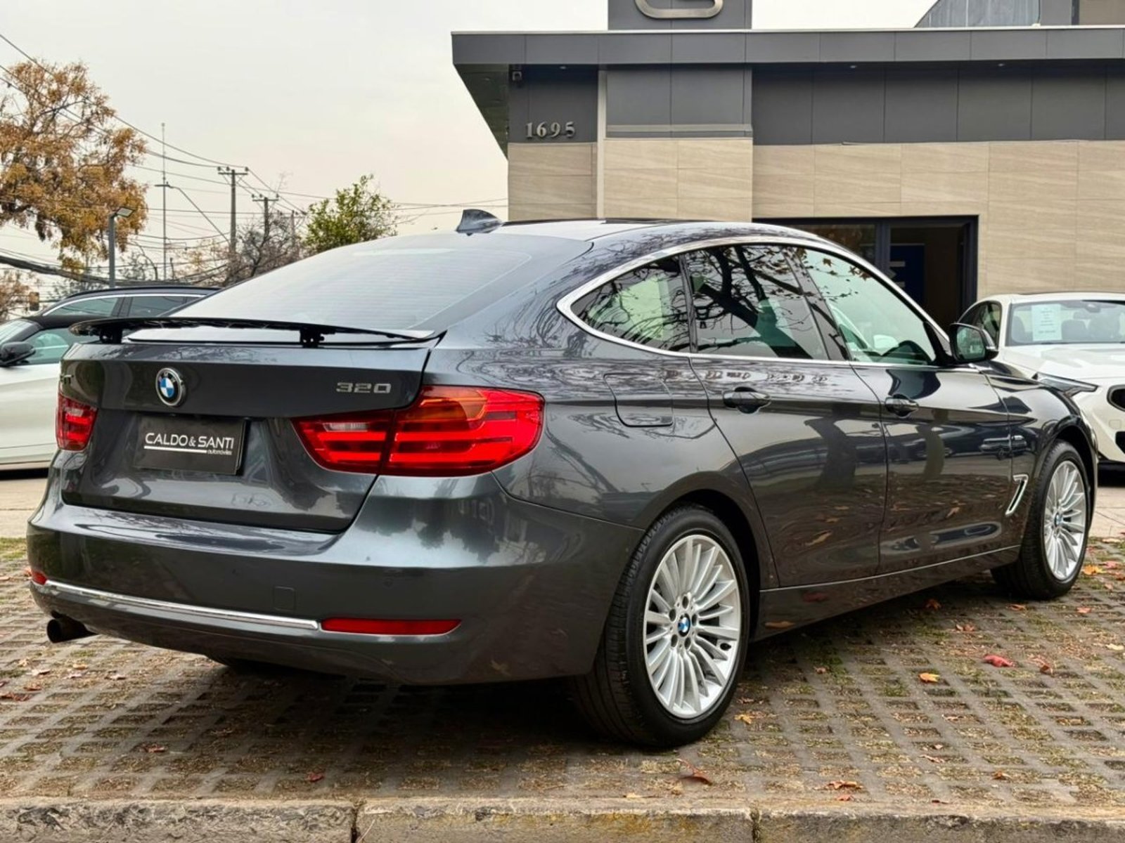 BMW 320I GT LUXURY 2.0 AT 2016 - Imagen 6 de 10
