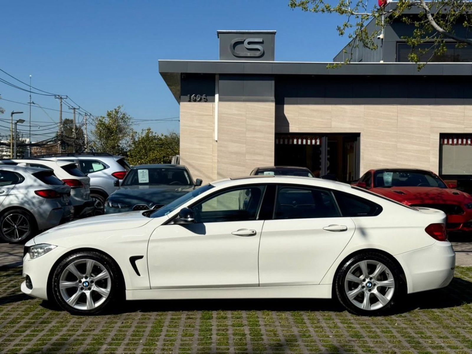 BMW 420I GRAND COUPE 2.0 AT 2016 - Foto 2 de 9