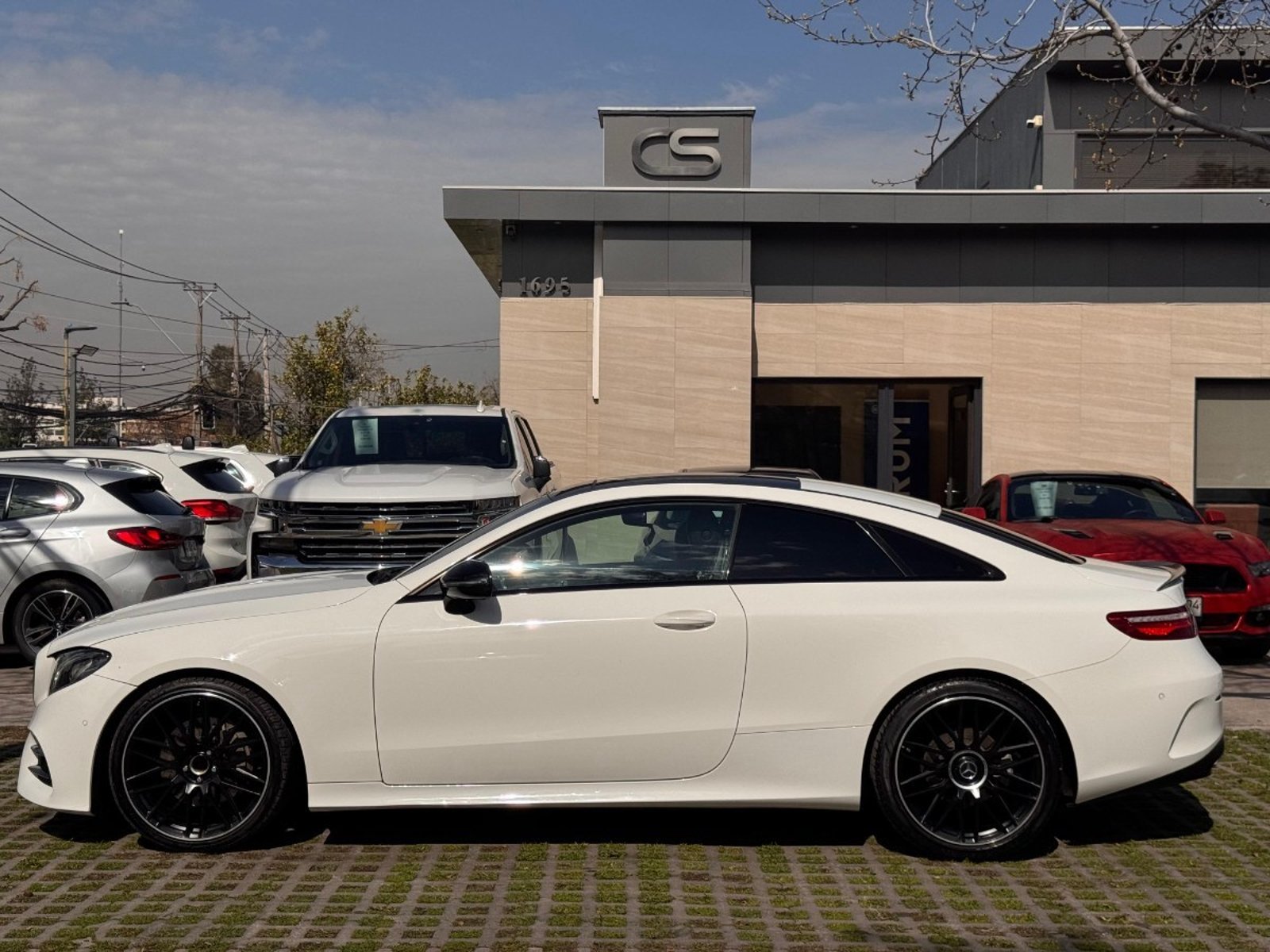 Mercedes-Benz E200 COUPE 2.0 AUT CGI 4x2 2019 - Foto 2 de 10