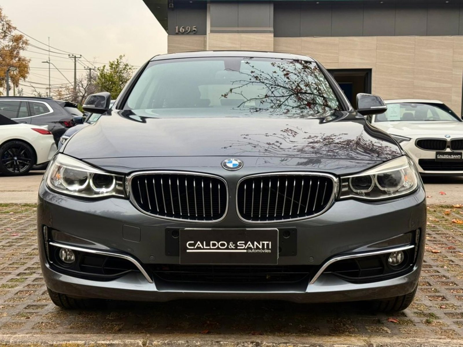BMW 320I GT LUXURY 2.0 AT 2016 - Imagen 9 de 10