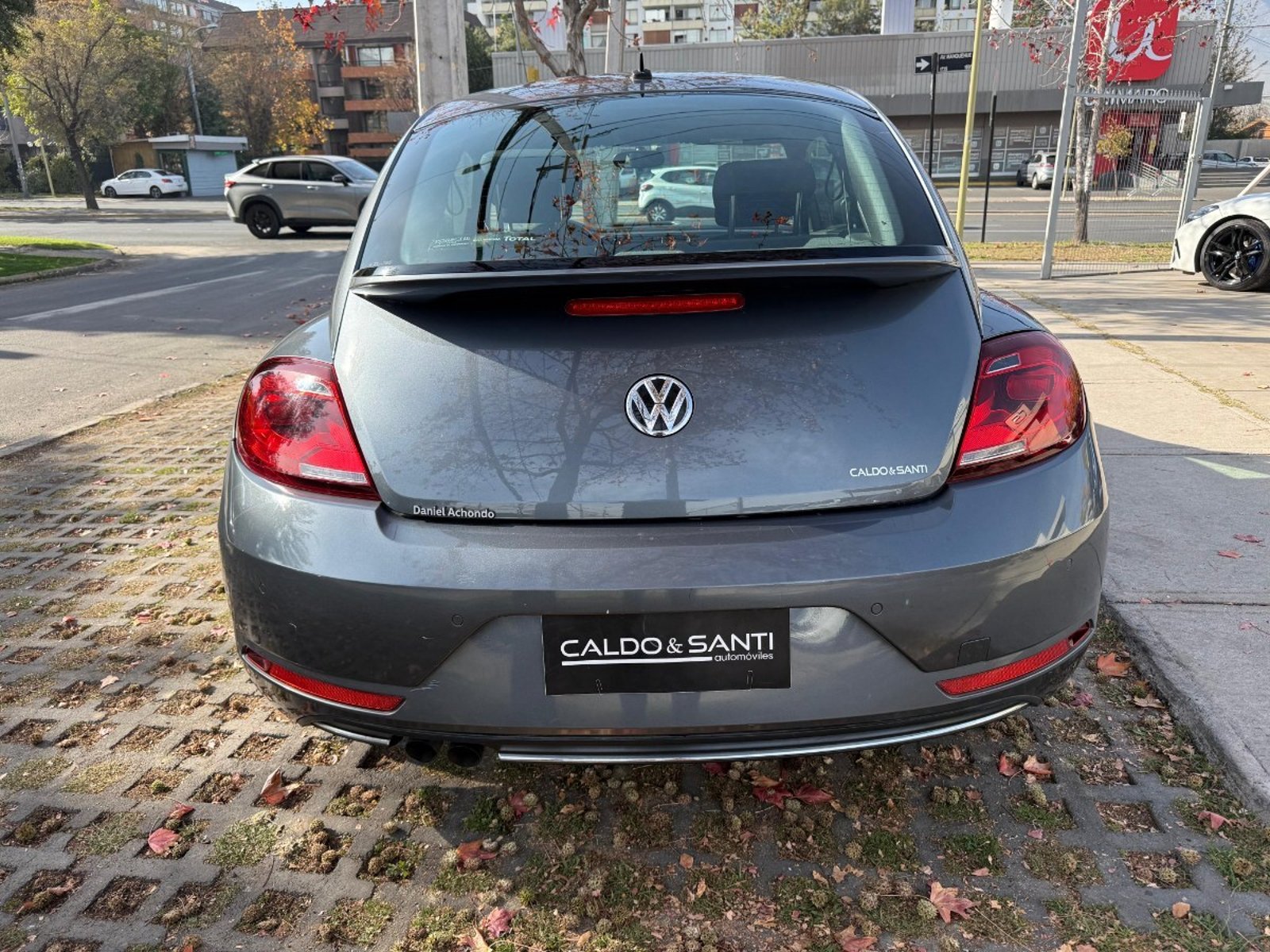 Volkswagen BEETLE COMFORTLINE 1.4 AT DSG7 2019 - Foto 4 de 10