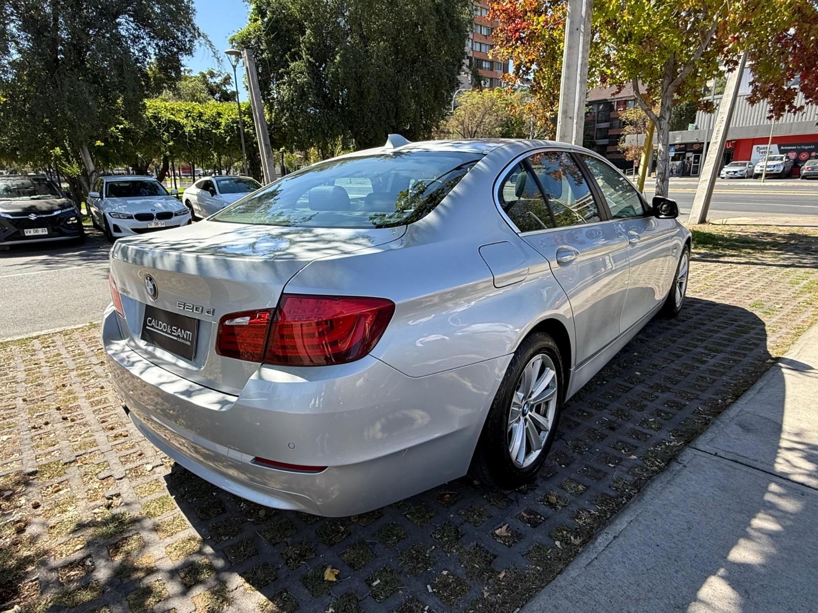 BMW 520D 2.0 AT DIESEL 2012 - Imagen 7 de 9