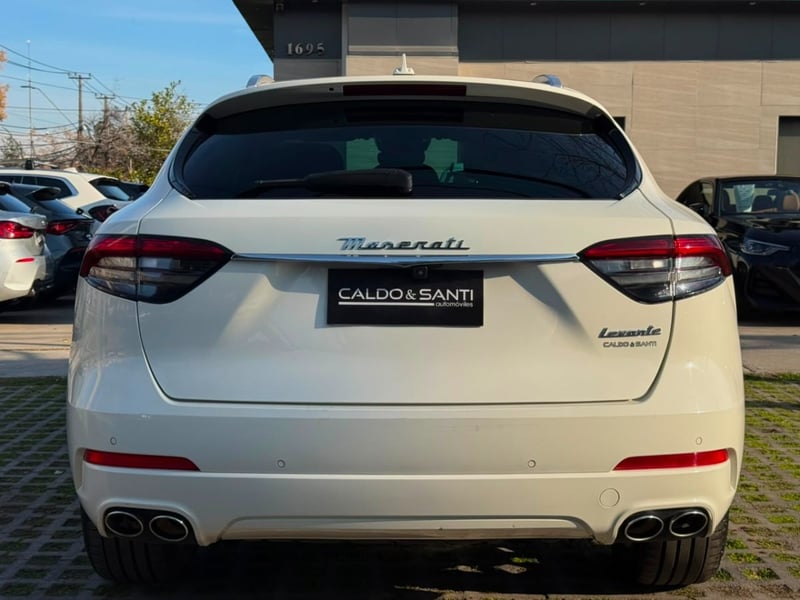 Maserati LEVANTE GT 2.0 HYBRID 4X4 2022 - Imagen 4 de 10