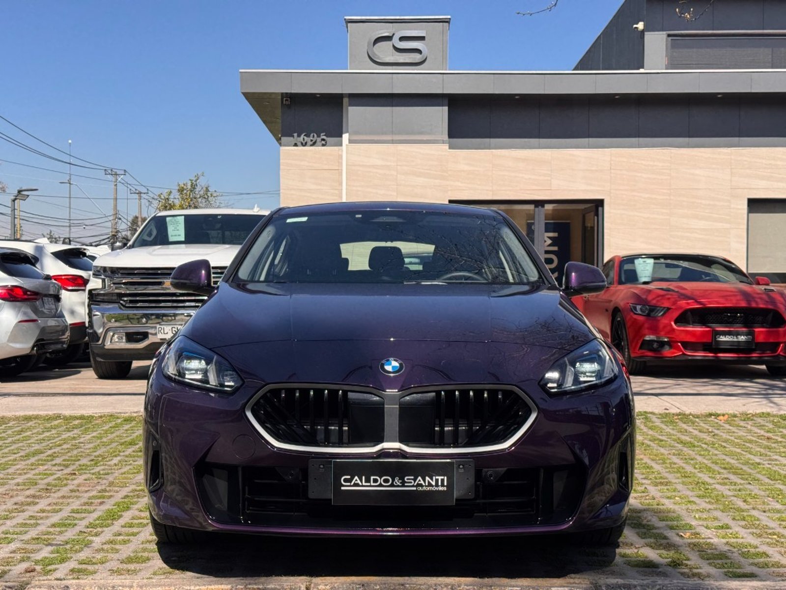 BMW 118 HATCHBACK 1.5 AT 2025 - Imagen 8 de 10