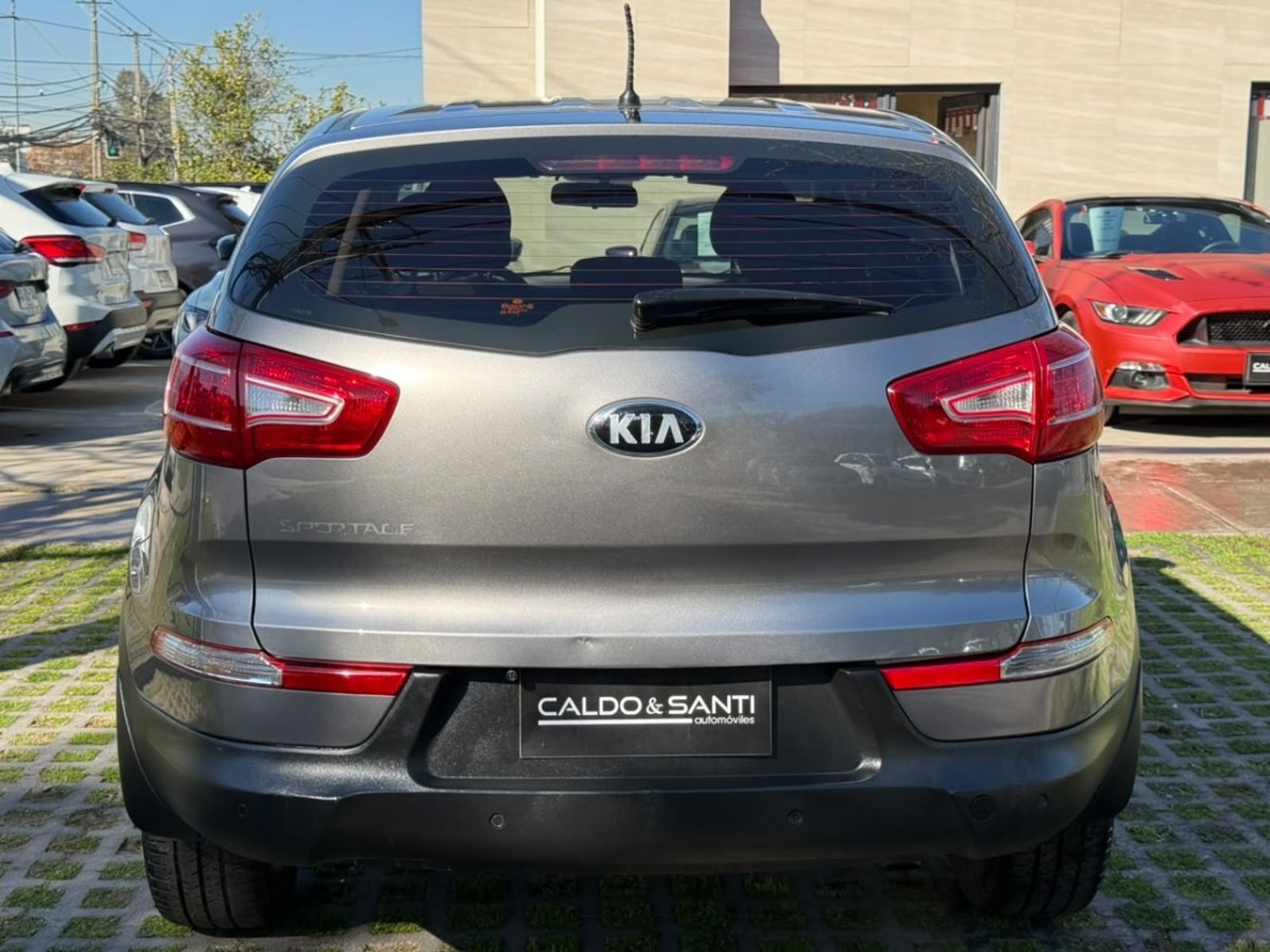 Kia SPORTAGE LX 2.0 MT 2013 - Foto 4 de 10