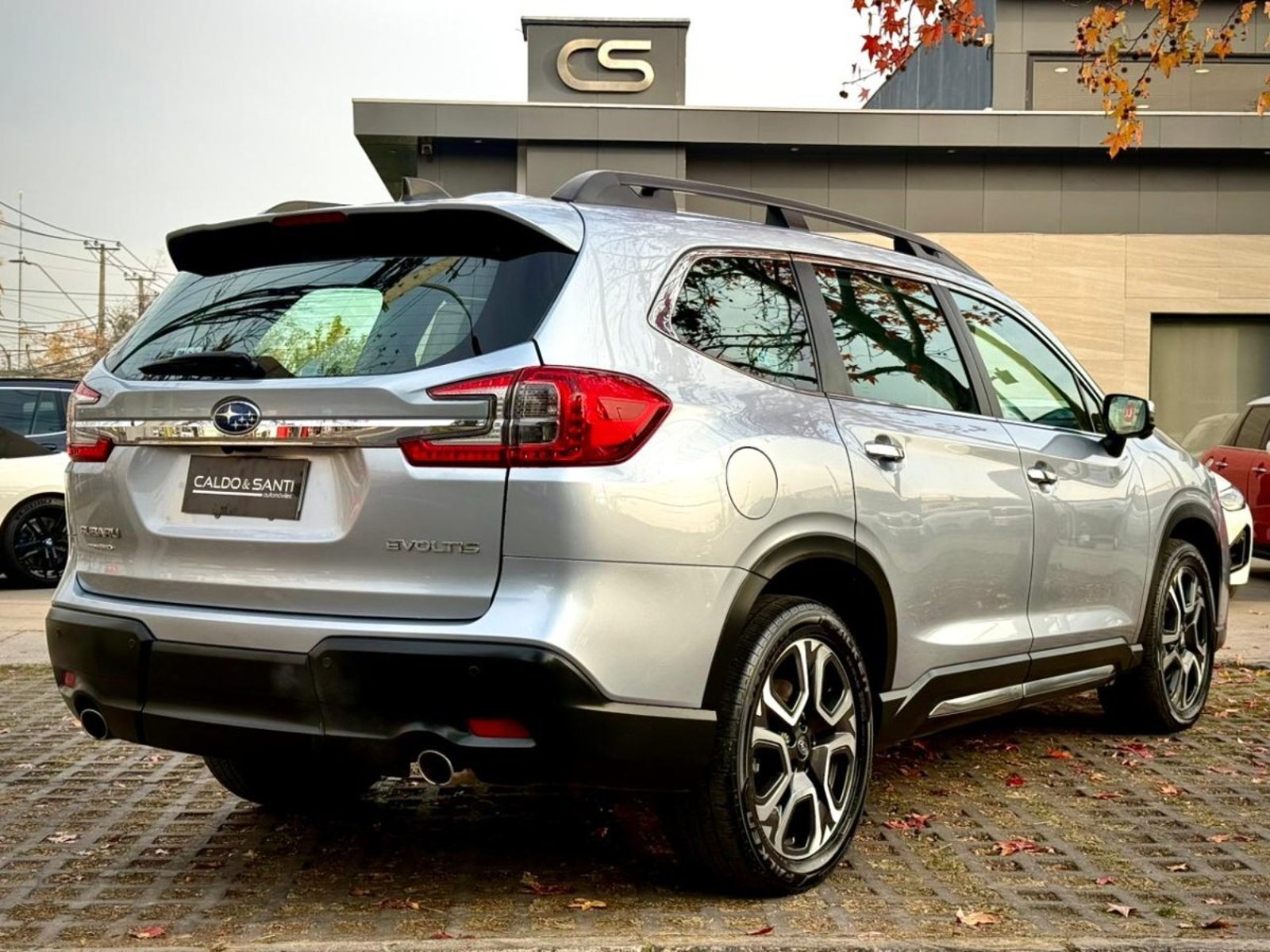 Subaru EVOLTIS TOURING EYESIGHT AWD 2.4 AT 2024 - Foto 5 de 10