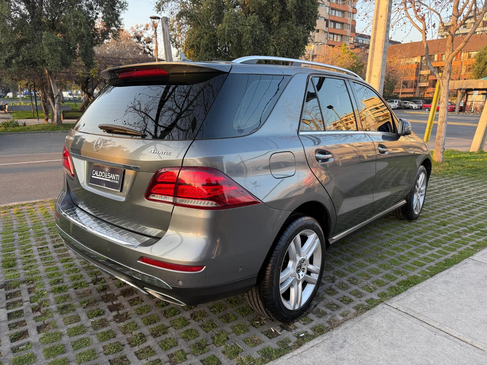 MERCEDES-BENZ GLE 400 4 MATIC 3.0 AT V6 2017 - Imagen 3 de 9
