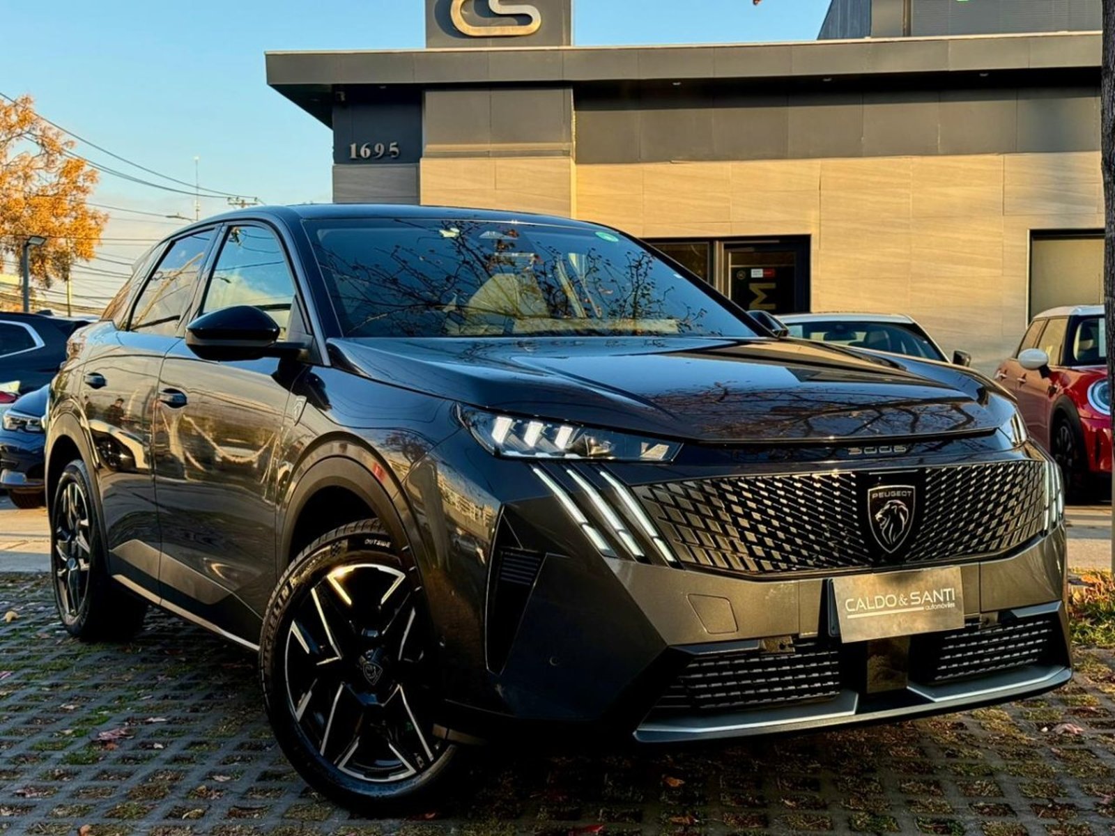 Peugeot 3008 GT HYRBID 1.2 AT 2025 - Imagen 7 de 10