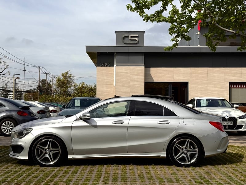 Mercedes-Benz CLA 250 2.0 AT 2016 - Imagen 8 de 10