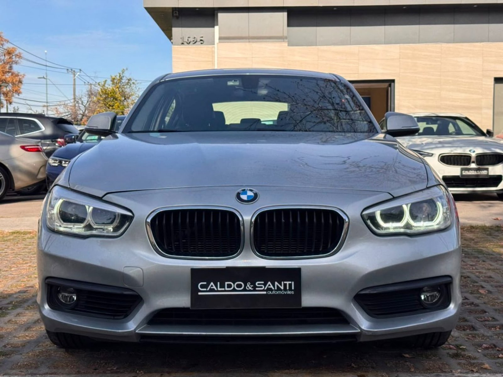 BMW 118 MILLENNIAL 1.5 AT TURBO 5PTAS 2019 - Imagen 8 de 10