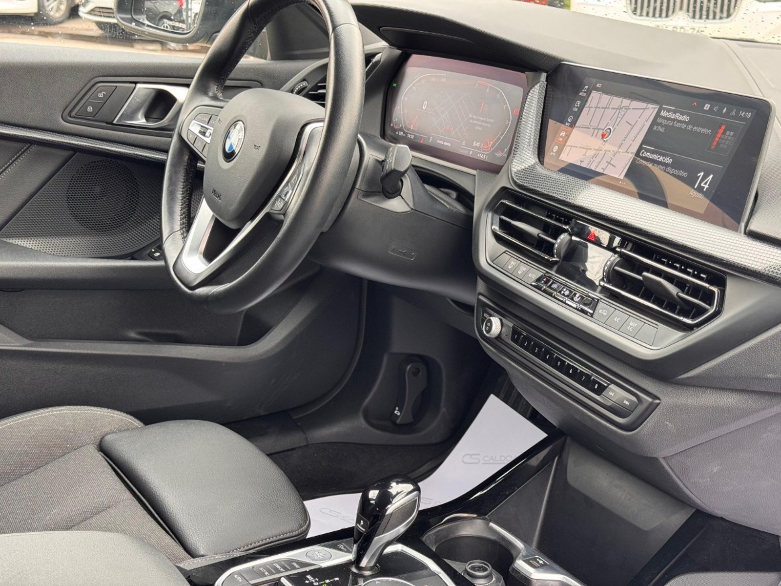 BMW 118 DYNAMIC 1.5 AT 5PTAS 2024 - Imagen 9 de 10