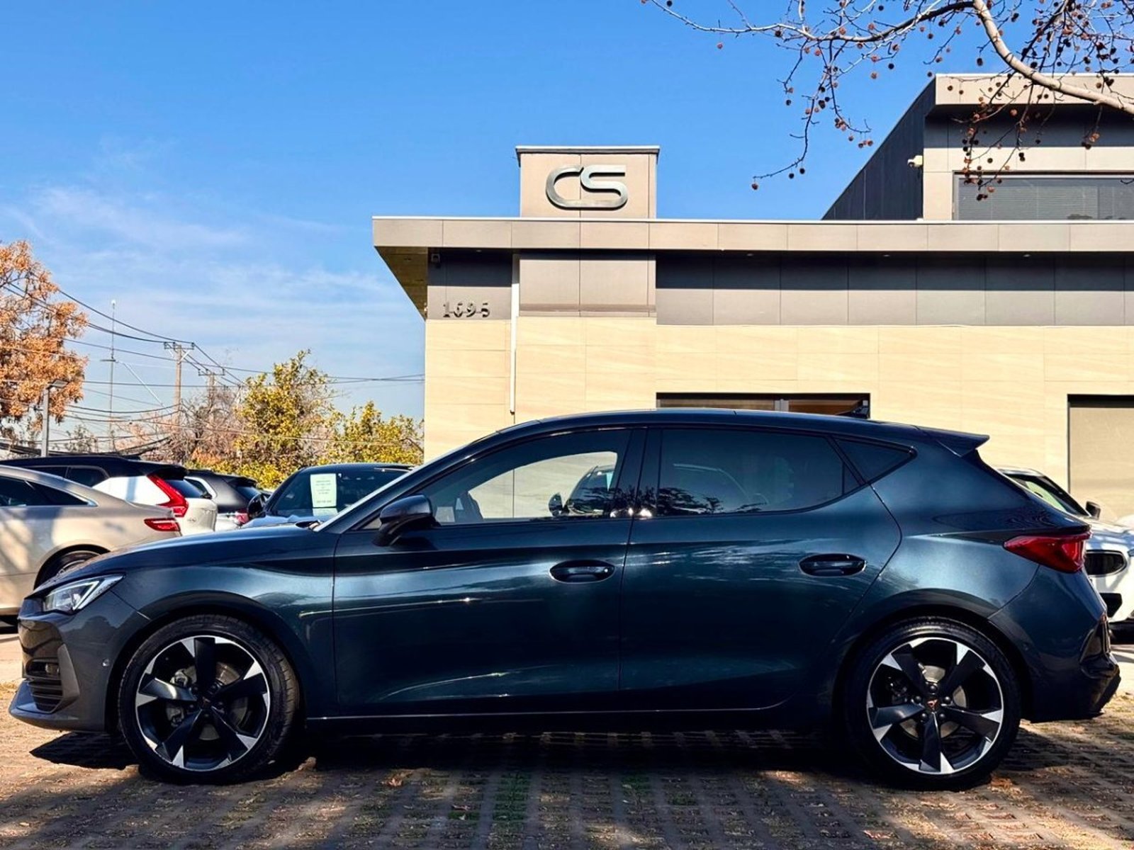 Cupra LEON 1.4 AUT 2024 - Foto 2 de 10