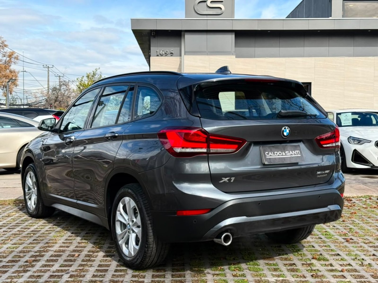 BMW X1 SDRIVE 18i 1.5 AT 2020 - Foto 3 de 10
