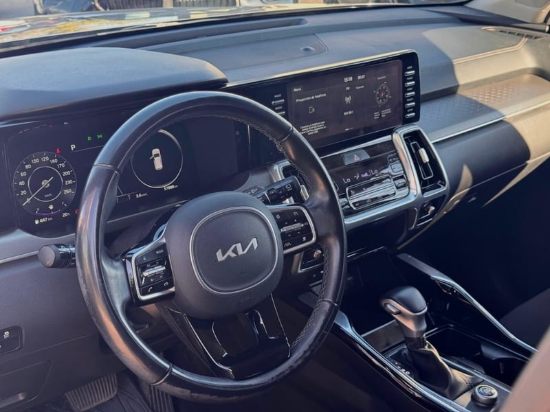 Kia SORENTO EX 2.5 AT GLS 2WD 2023 - Imagen 9 de 10