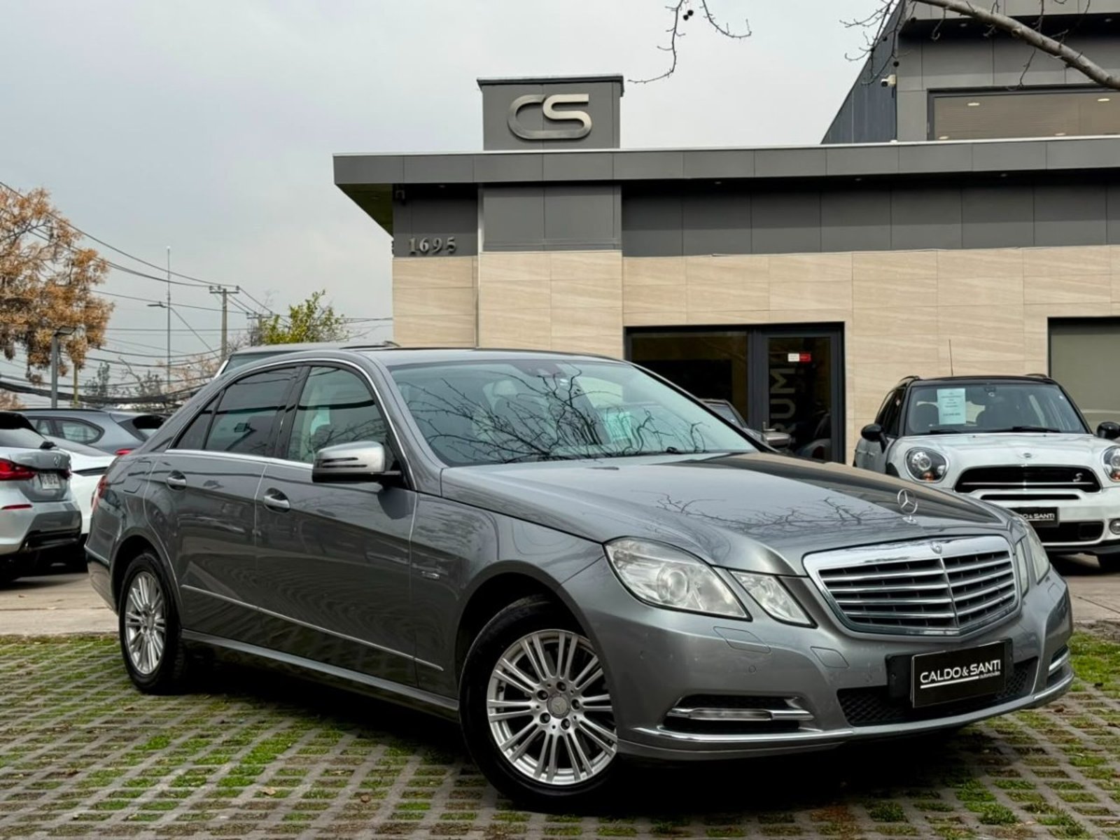 Mercedes-Benz E250 CGI ELEGANCE 1.8 AT 2012 - Imagen 7 de 10