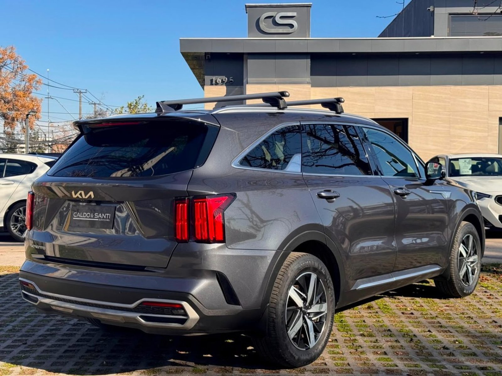 Kia SORENTO EX 2.5 AT GLS 2WD 2023 - Foto 5 de 10