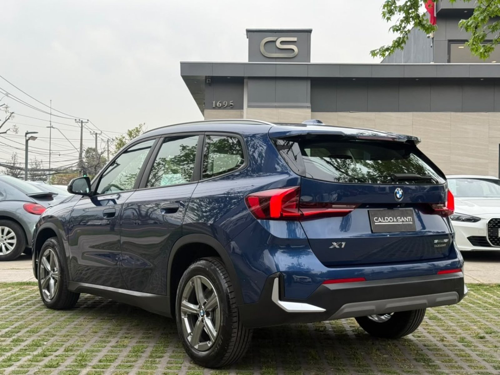 BMW X1 SDRIVE18I 1.5 AT 2023 - Foto 3 de 10