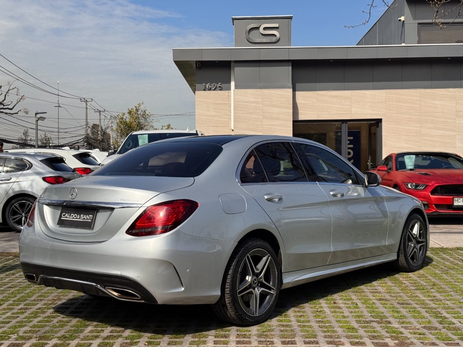 Mercedes-Benz C200 SEDAN 2.0 AT LOOK AMG 2021 - Foto 5 de 10