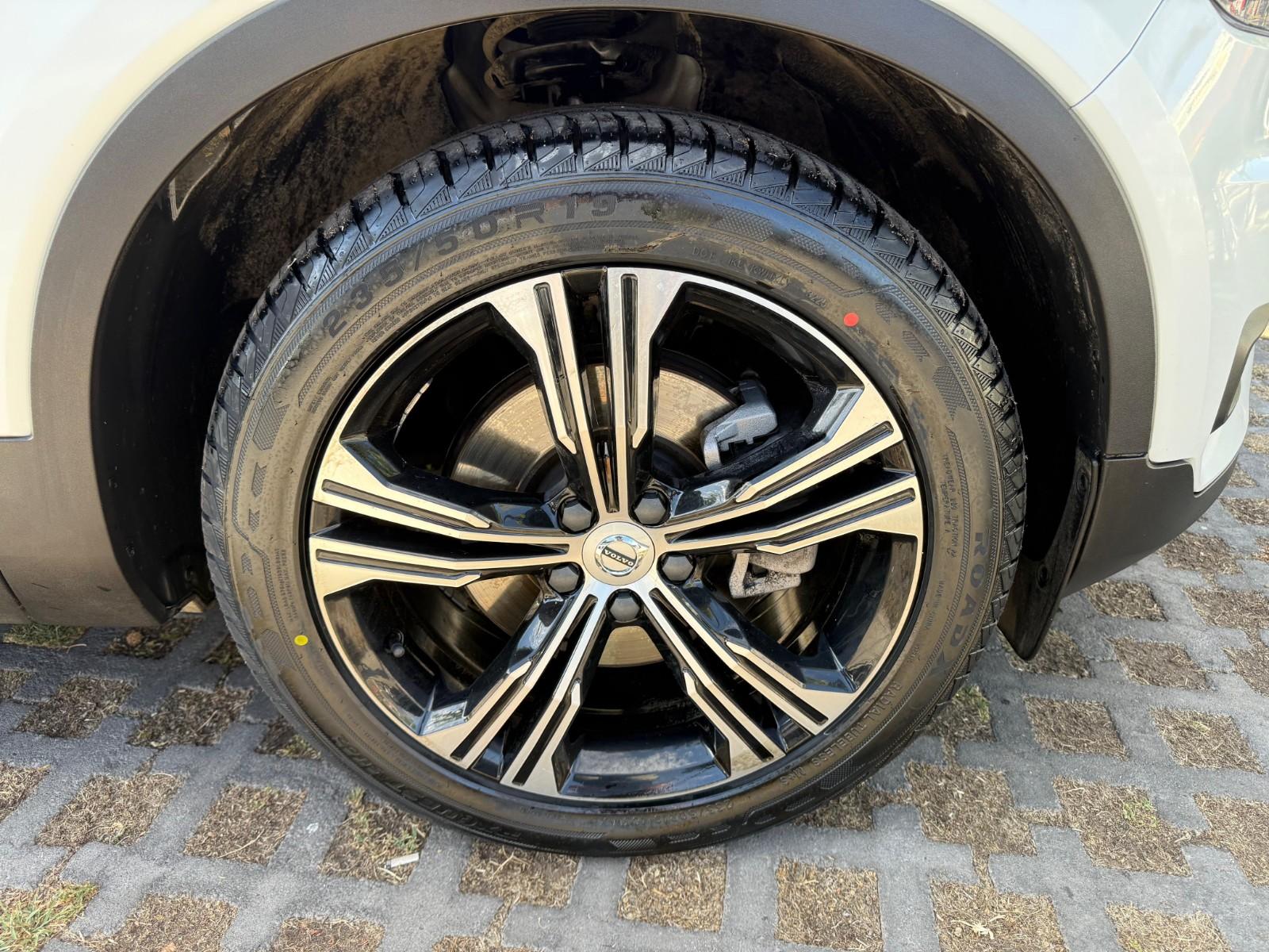 VOLVO XC40 INSCRIPTION T4 2.0 AT 2022 - Imagen 7 de 8