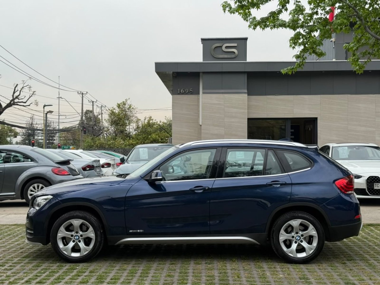 BMW X1 SDRIVE 20i XLINE 2.0 AT 2015 - Foto 2 de 10