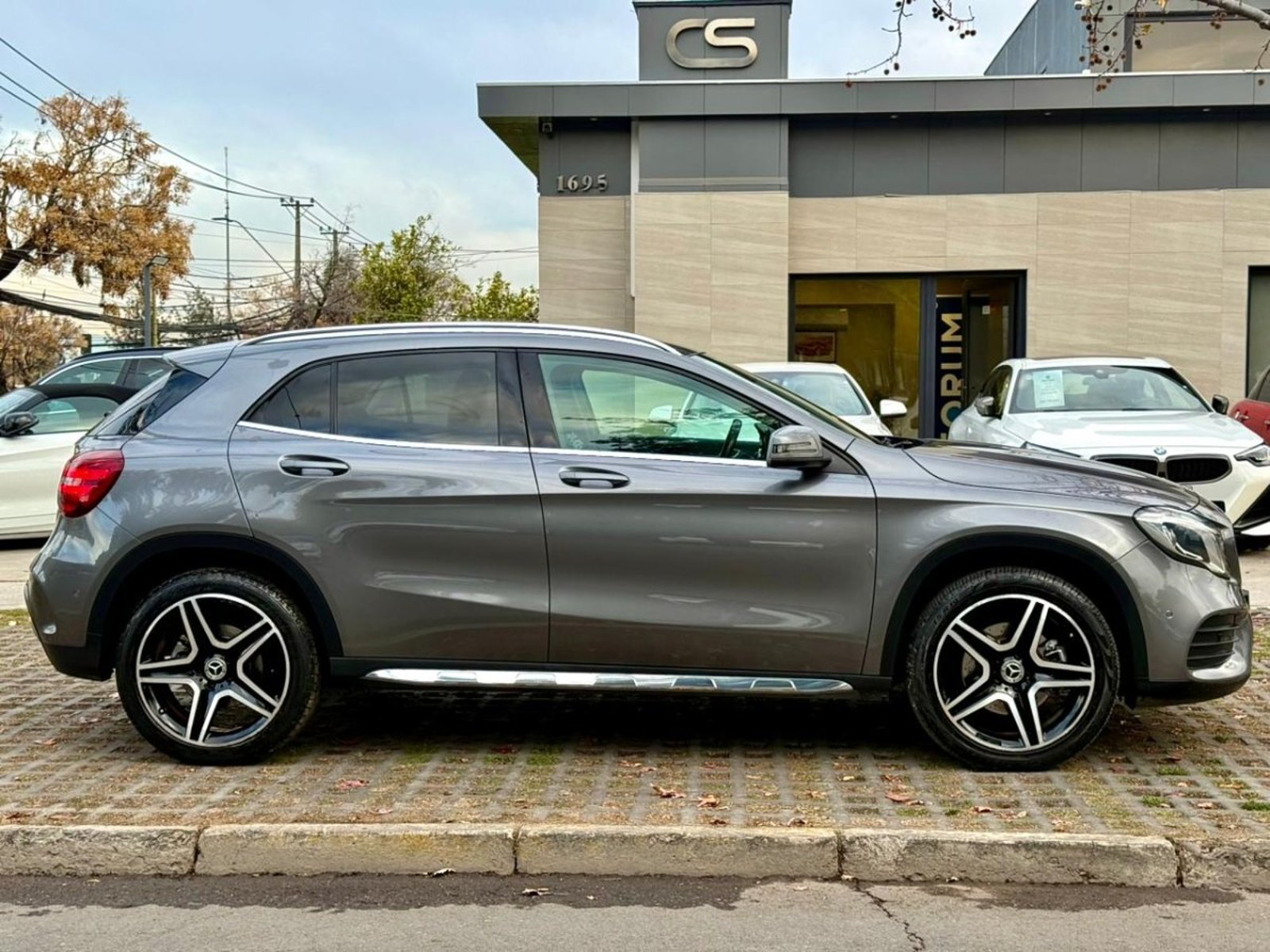 MERCEDES-BENZ GLA 250 2.0 AT 4MATIC 2019 - Imagen 6 de 9