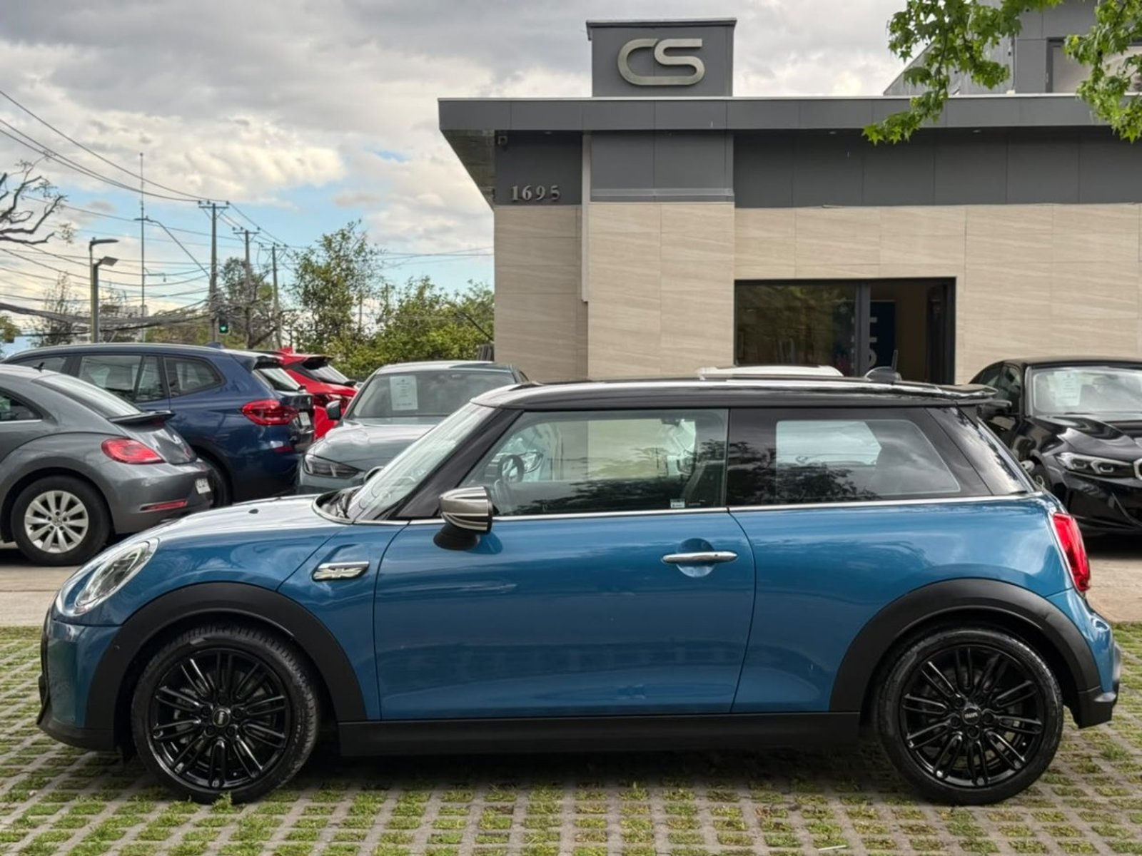Mini COOPER S 2.0 AUT 2023 - Foto 2 de 10