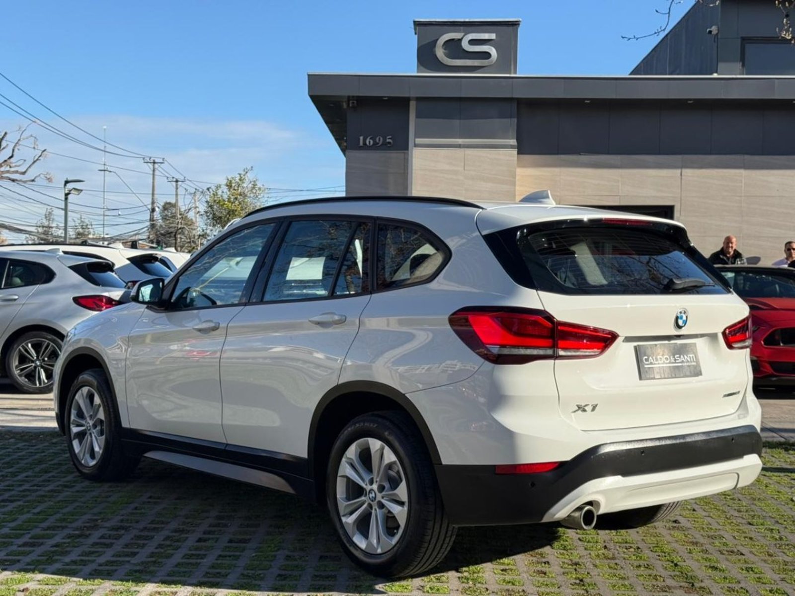 BMW X1 SDrive 18i 1.5 AUT 2022 - Imagen 3 de 10
