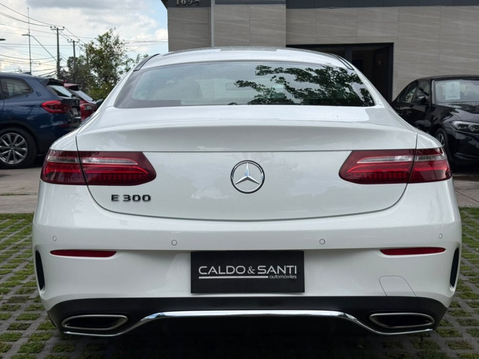 Mercedes-Benz E300 COUPE 2.0 AUT 2020 - Foto 4 de 10