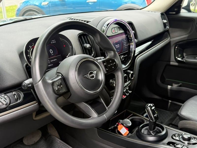 Mini COUNTRYMAN COOPER S 2.0 AUT 2023 - Imagen 9 de 10