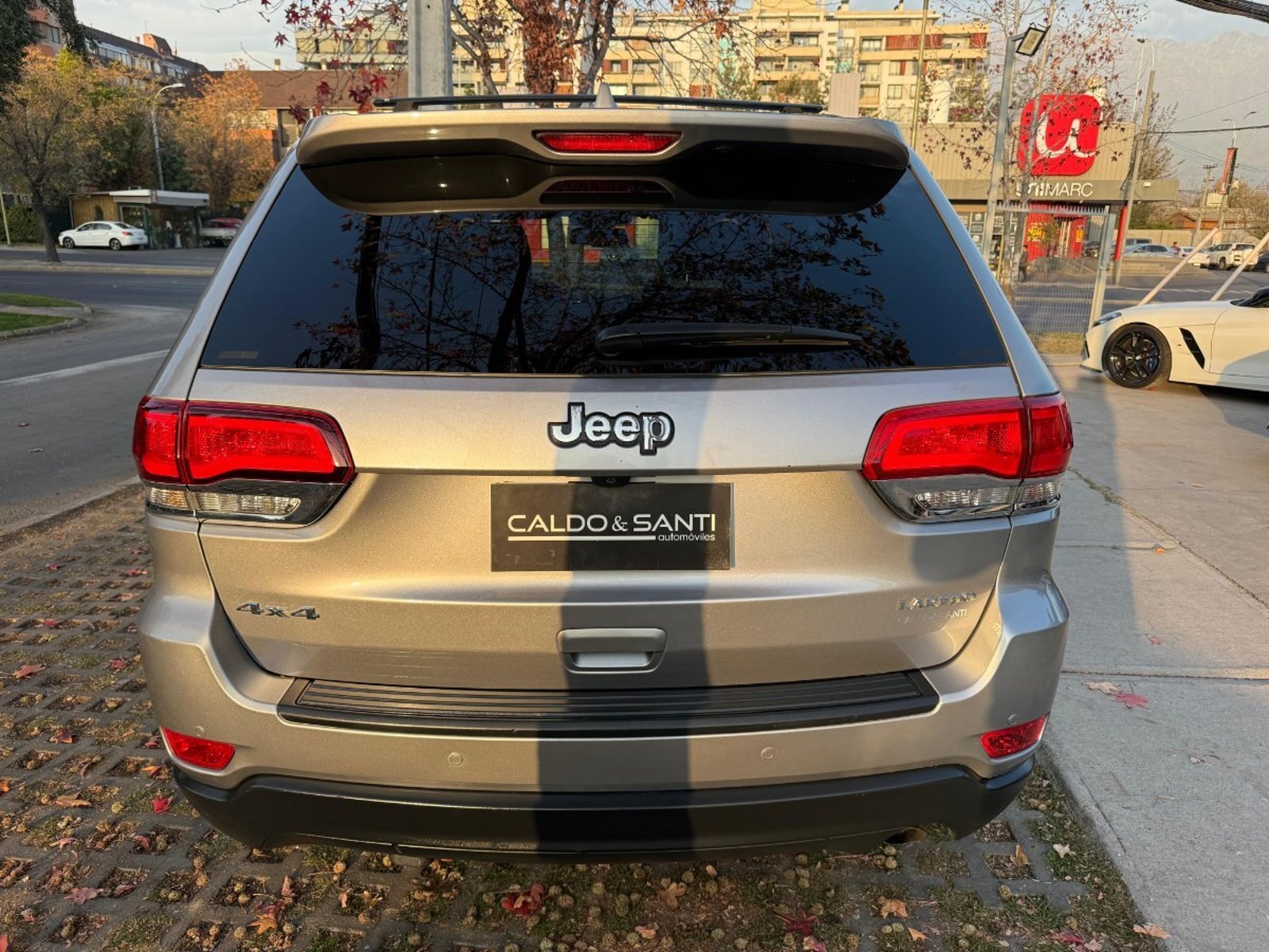 JEEP GRAND CHEROKEE LAREDO 3.6 AT 4X4 2015 - Imagen 6 de 10