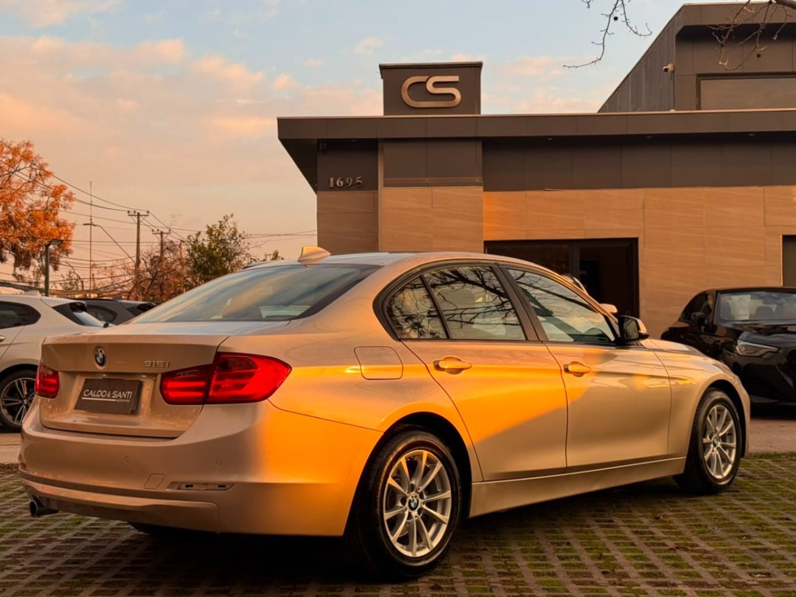 BMW 316I 1.6 AT 2014 - Foto 5 de 10