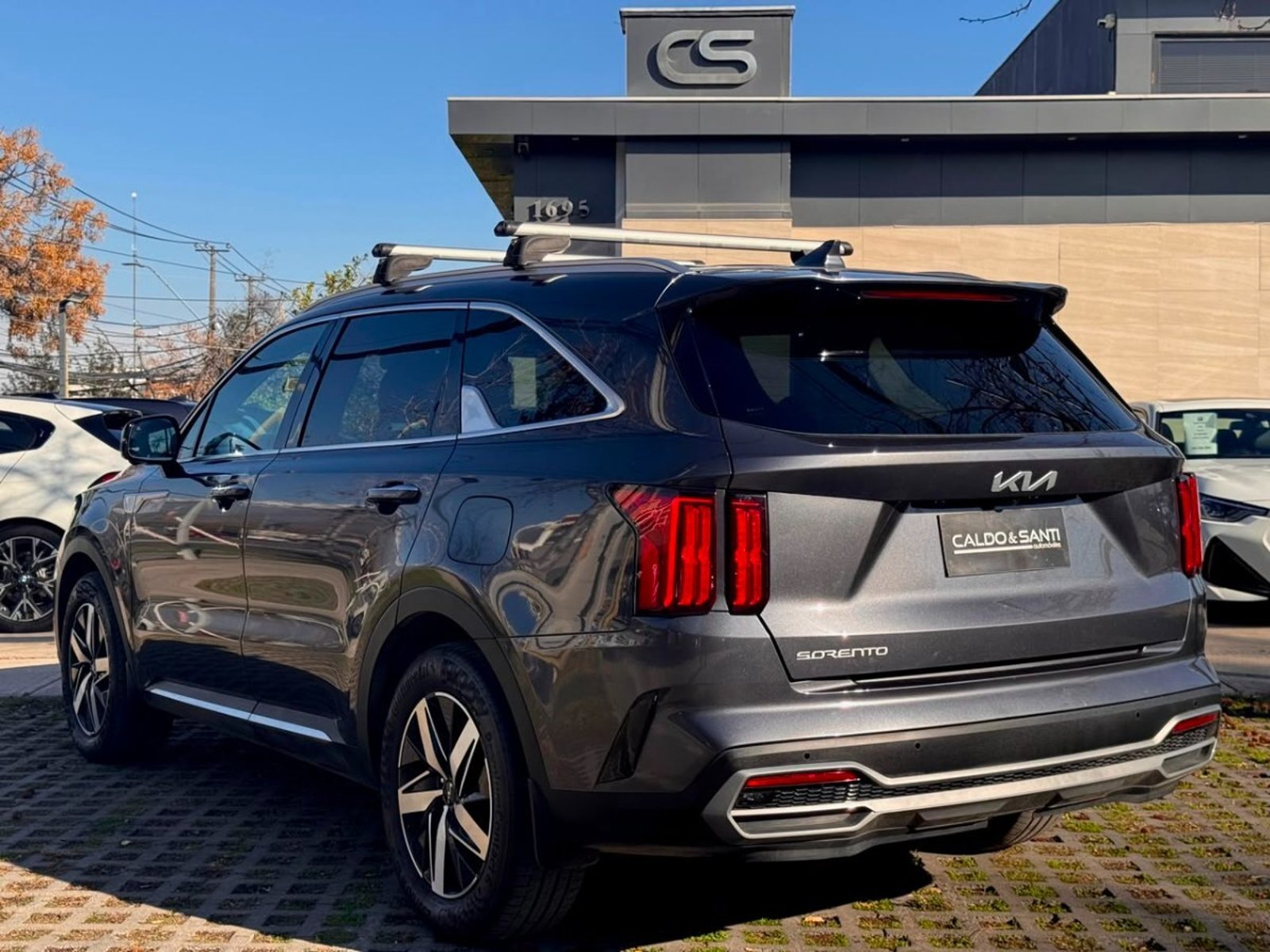 Kia SORENTO EX 2.5 AT GLS 2WD 2023 - Imagen 3 de 10
