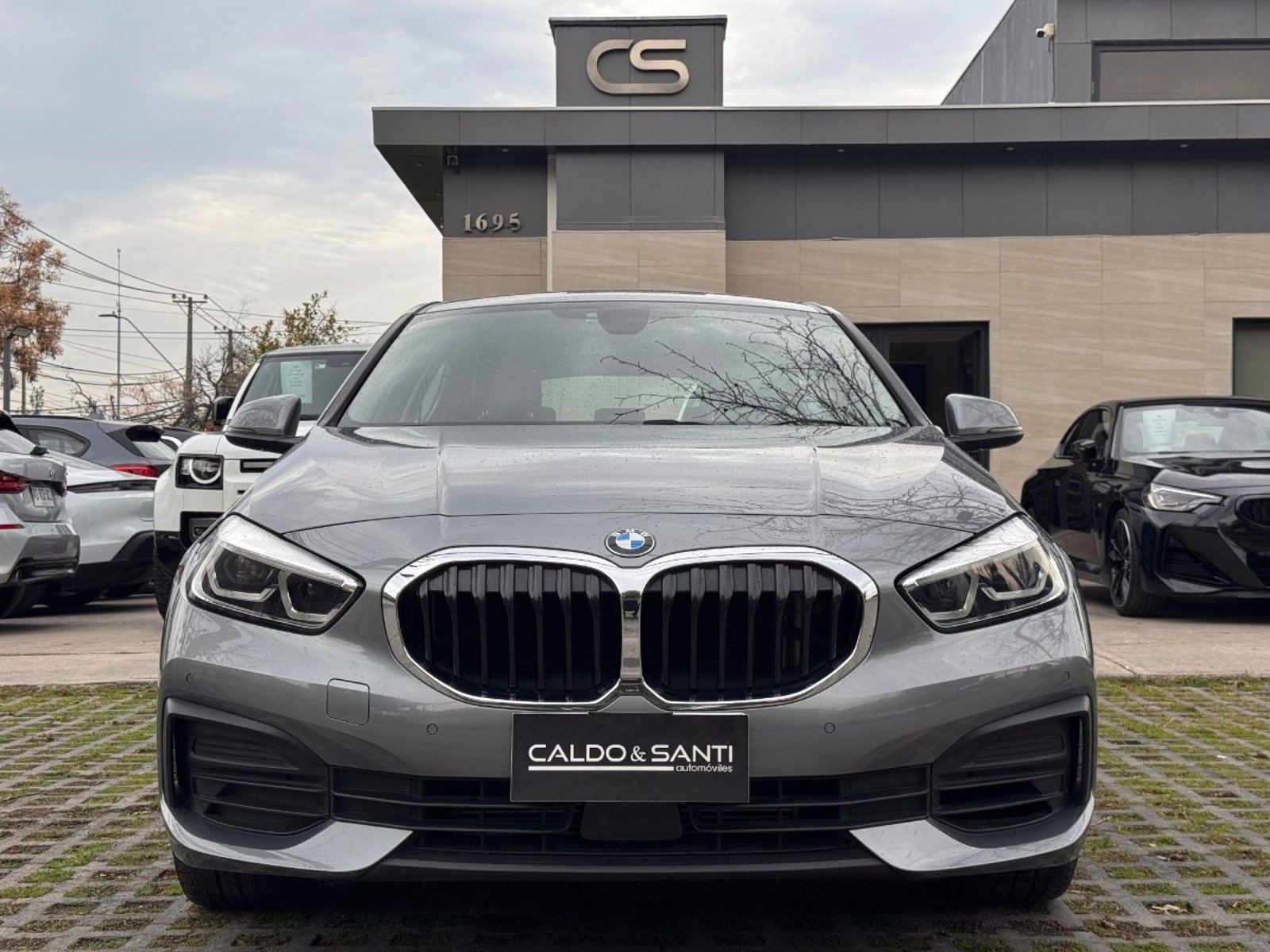 BMW 118 DYNAMIC 1.5 AT 5PTAS 2024 - Foto 2 de 10