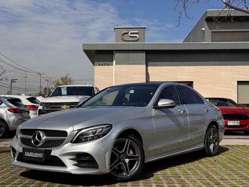 Mercedes-Benz C200 SEDAN 2.0 AT LOOK AMG 2021