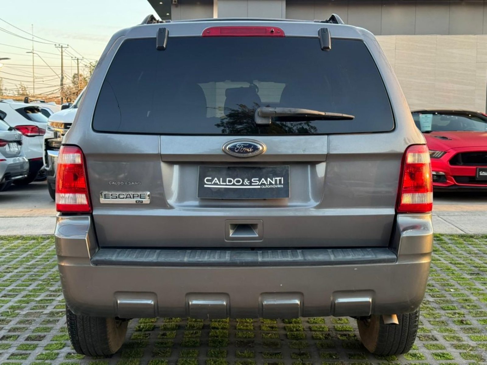 Ford ESCAPE XLT 2.5 AUT 2010 - Imagen 4 de 10